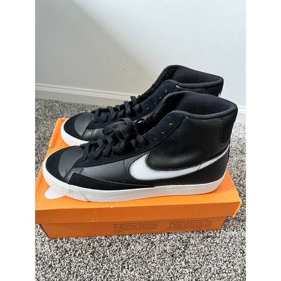 Nike Blazer Mid 77 Mens size 11.5 - Picture 1 of 5